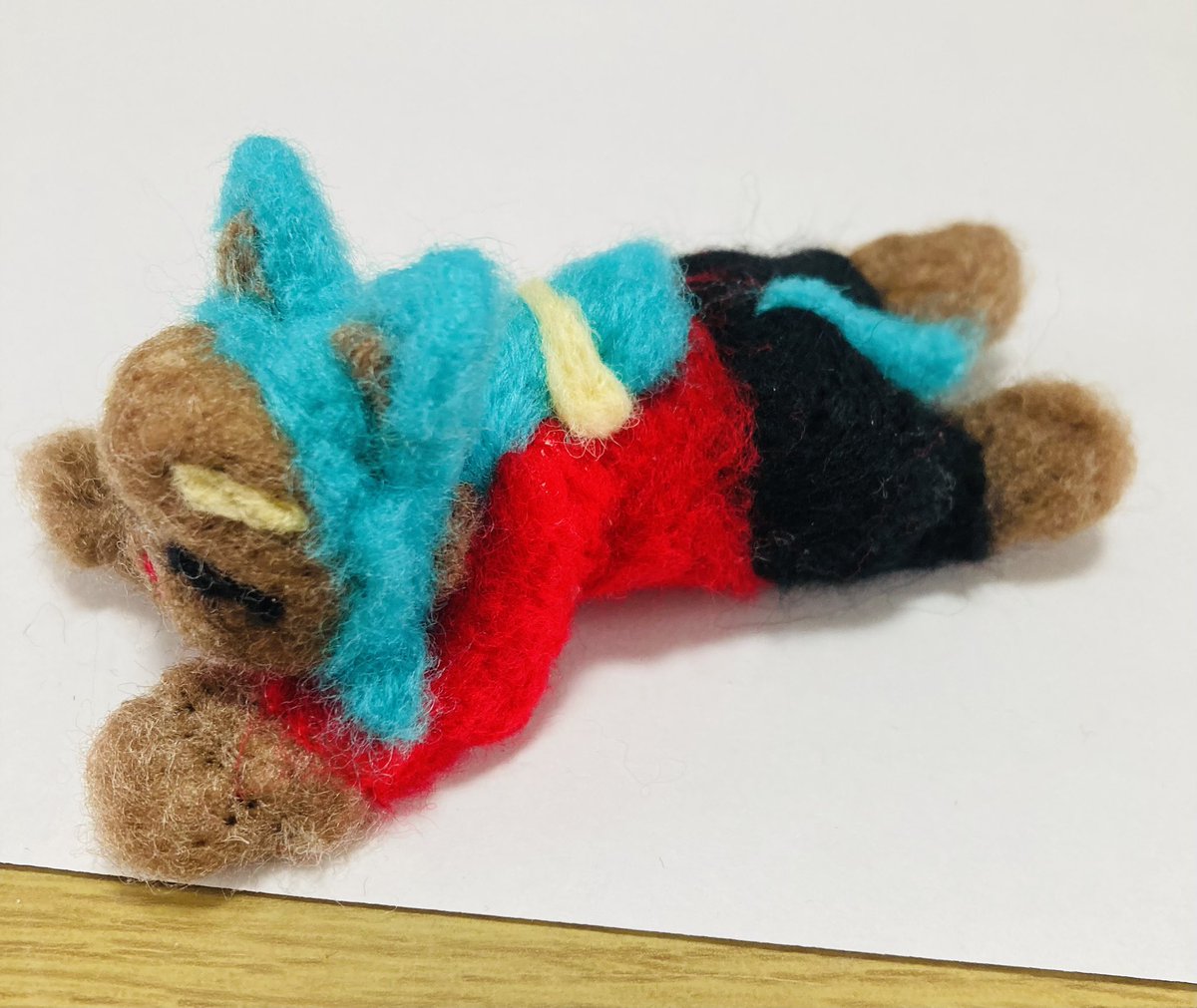 羊毛フェルトであしょきゃちゃん作ってたー 難しい〜羊毛フェルト