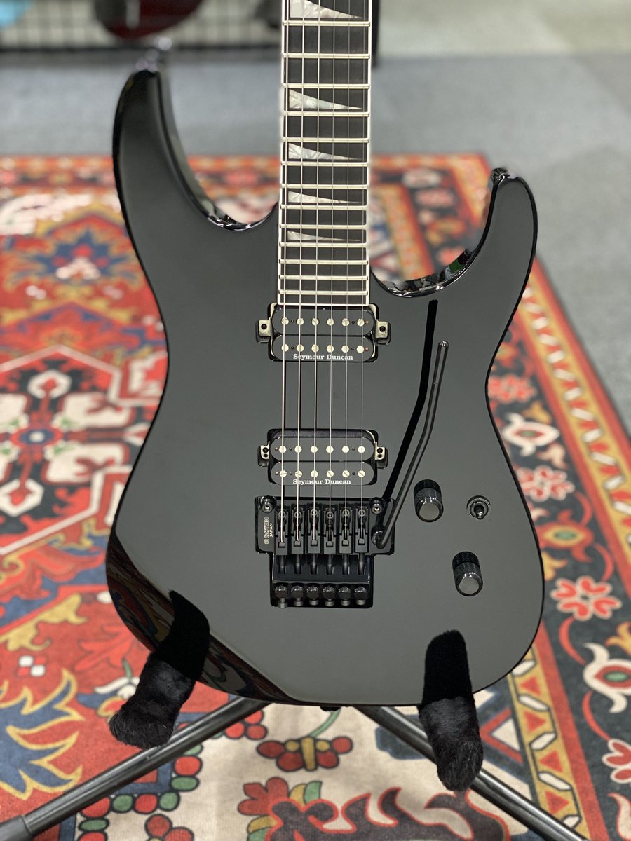 gakkicenter's tweet image. Jackson ( ジャクソン )
MJ Serie Soloist™ SL2, Ebony Fingerboard, Gloss Black

gakkicenter.com/c/gr2197/00074…

日本製のジャクソン・ソロイスト、こちらも久しぶりの入荷です！🤘

#jackson #jacksonguitars #ジャクソン #ジャクソンギター #御茶ノ水楽器センター