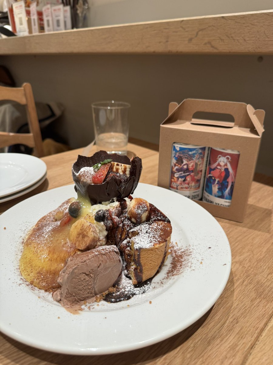 パンケーキも食べた。折角だから先着20名の限定パンケーキも食べた