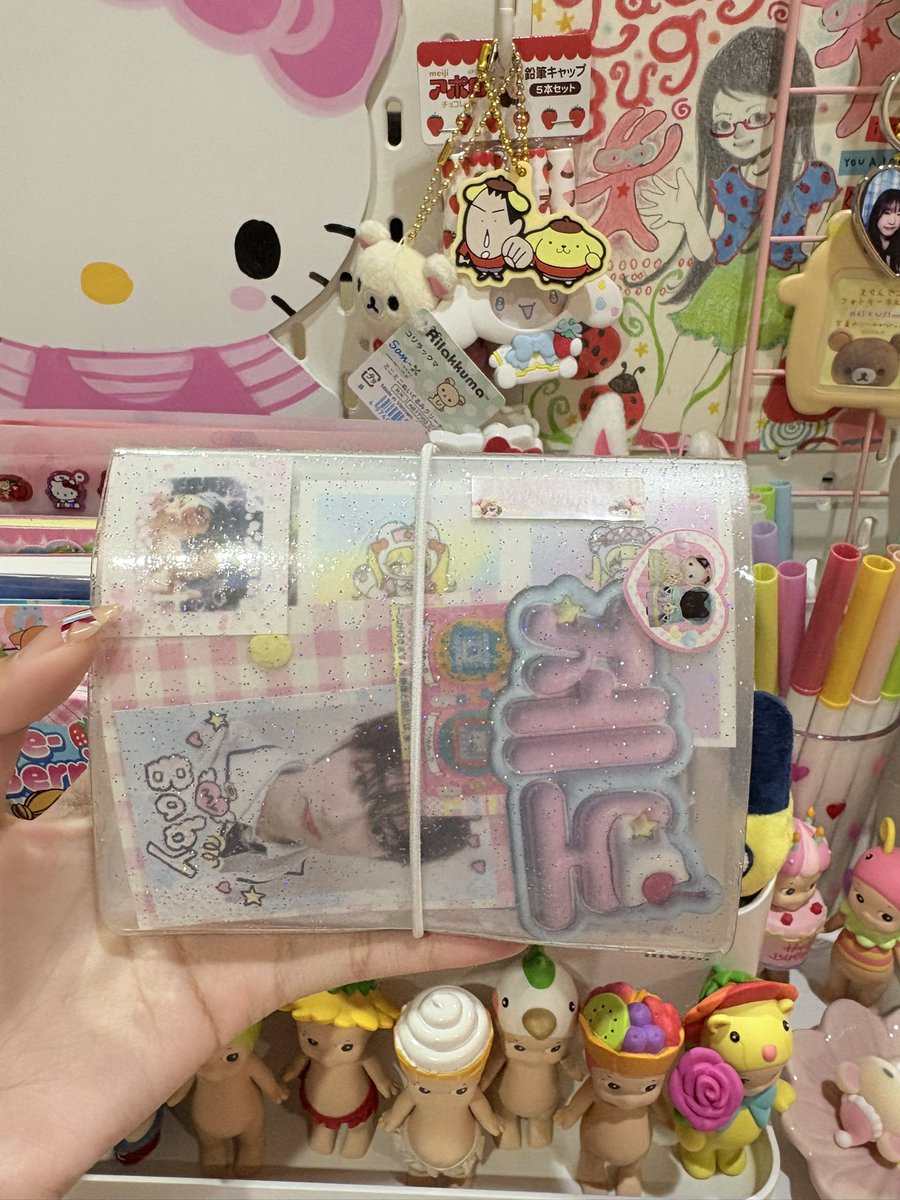 honeyamuse's tweet photo. wts ส่งต่อ

แฟ้มการ์ด artbox 250฿ ส่งฟรี
ใครต้องการพวกกิ้บอะเวที่เราใส่ไว้ข้างในแถมไปให้ได้หมดเลยนะคะ ส่วนมากจะเป็นเอนไฮกับน้องดรีม 

#ตลาดนัดเฟรมการ์ด #ตลาดนัดแฟ้มการ์ด #collectbook #artbox #ส่งต่อเฟรมการ์ด https://t.co/3tT6WAxx04