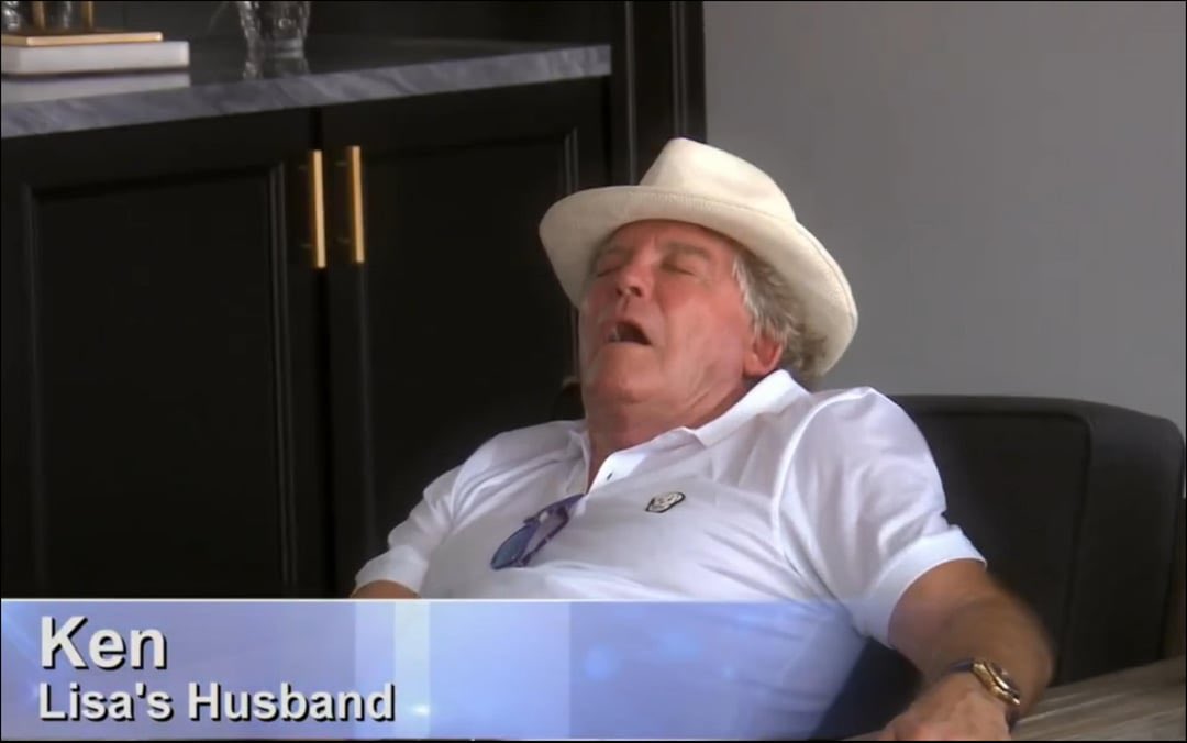 GinaRealityTV's tweet photo. watching rhobh https://t.co/YQgCy9RmVw