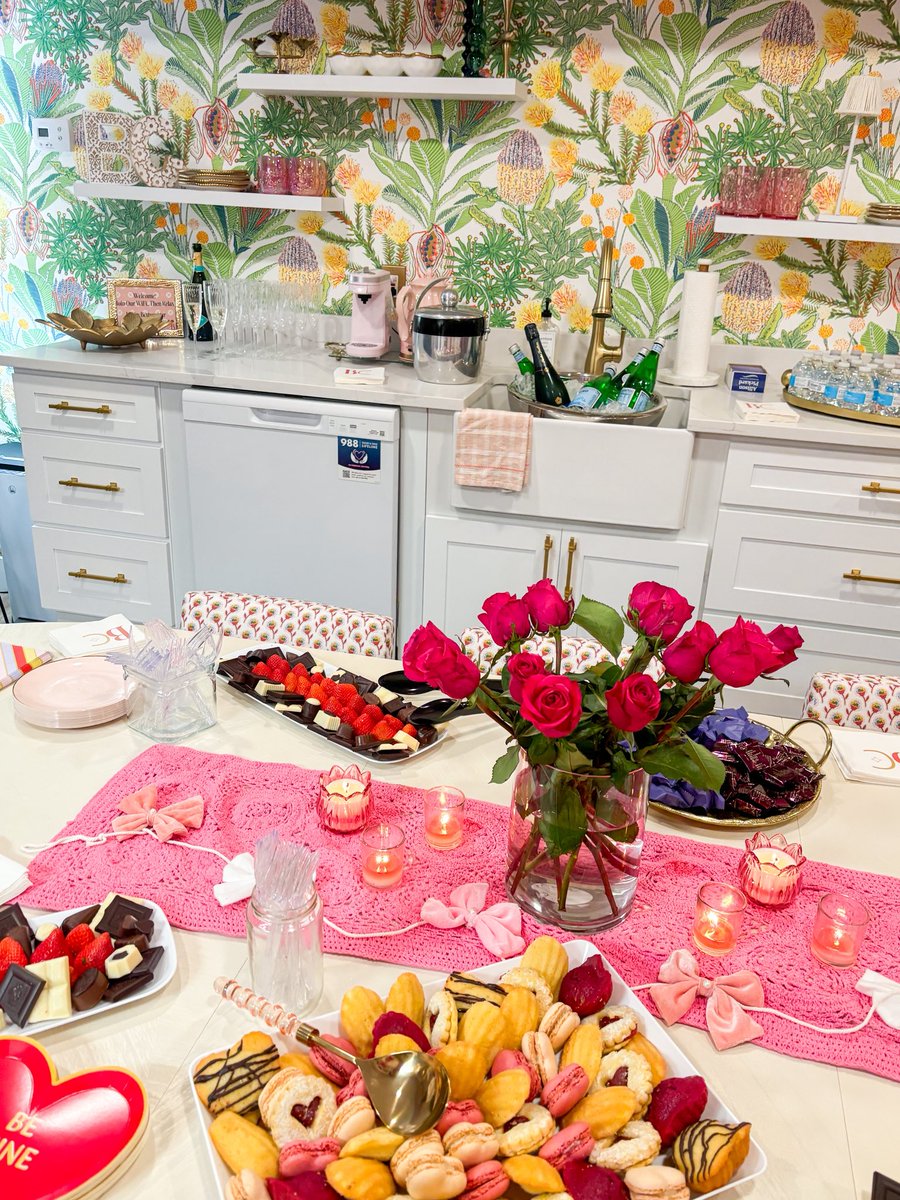 Sarah Elfreth tweet media