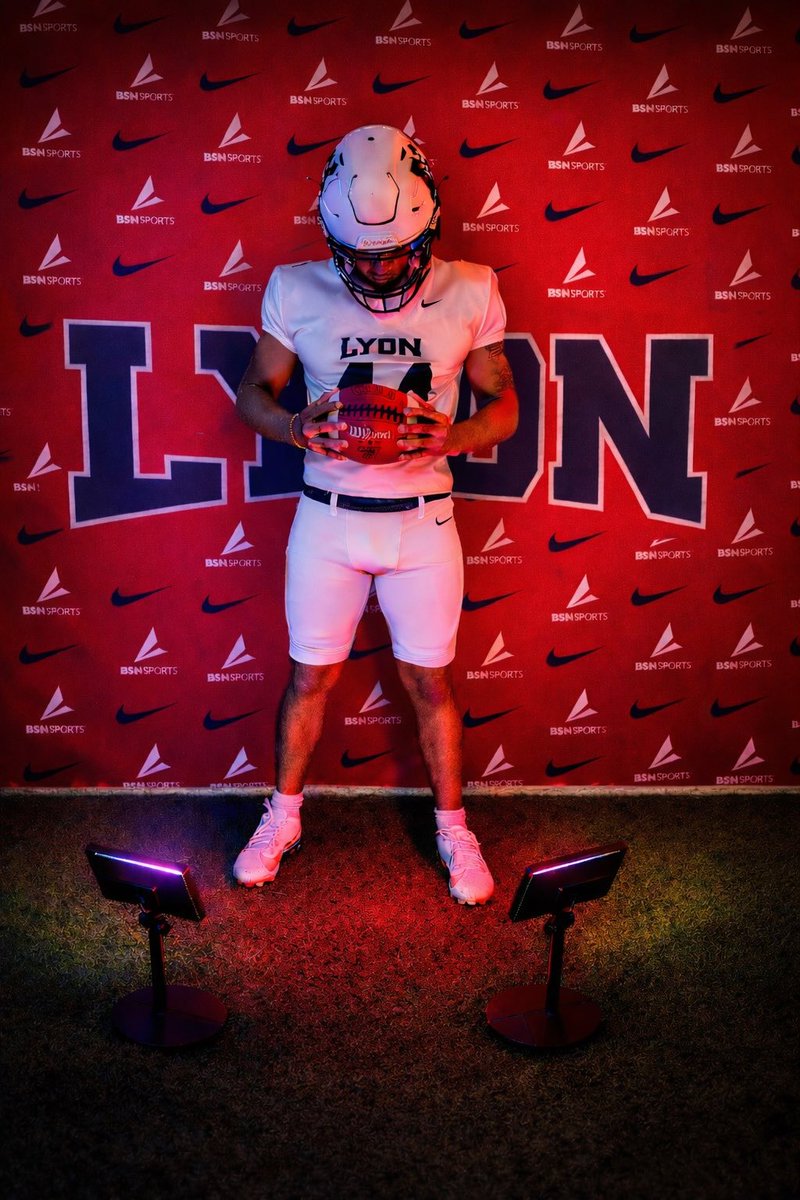jaydensmart07's tweet photo. ⭐️💯44 I’m coming
 @CoachJonesLyon https://t.co/g9RNh772Ew