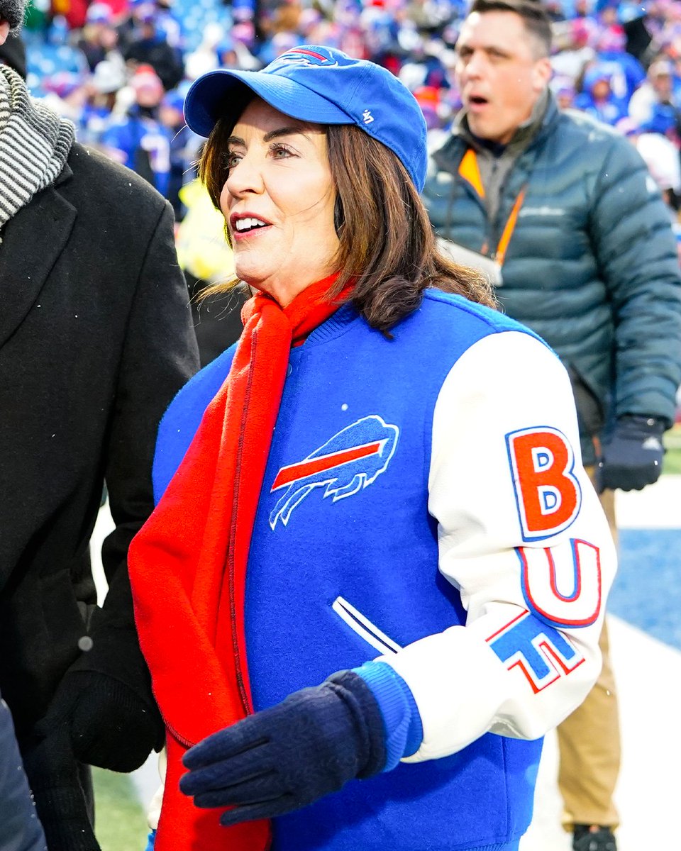 FOS's tweet image. New York Governor Kathy Hochul is suspending the enforcement of alcohol service hours on Sunday for the United States vs. Canada men's ice hockey gold medal game.

Bars in the state will now be allowed to open for the 8:10 a.m. ET puck drop.