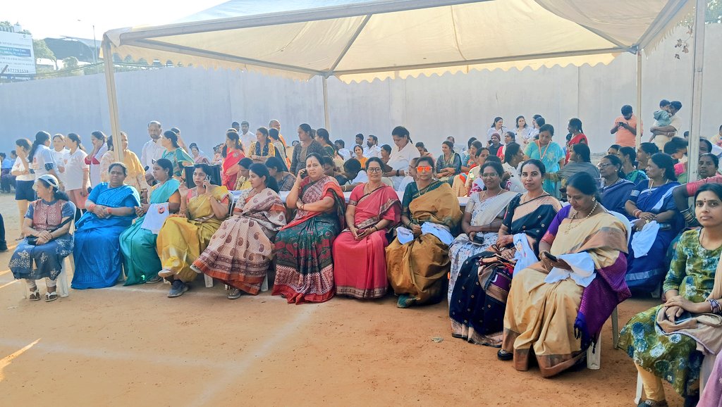 Bhanumati4BJP's tweet photo. సికింద్రాబాద్ పార్లమెంట్ పరిధిలో కేంద్రమంత్రి శ్రీ @kishanreddybjp గారి ఆధ్వర్యంలో అత్యంత వైభవంగా నిర్వహించిన 'పీఎం సంసద్ ఖేల్ మహోత్సవ్-2026' ముగింపు వేడుకల్లో పాల్గొనడం జరిగింది. https://t.co/9VK3W91RGS