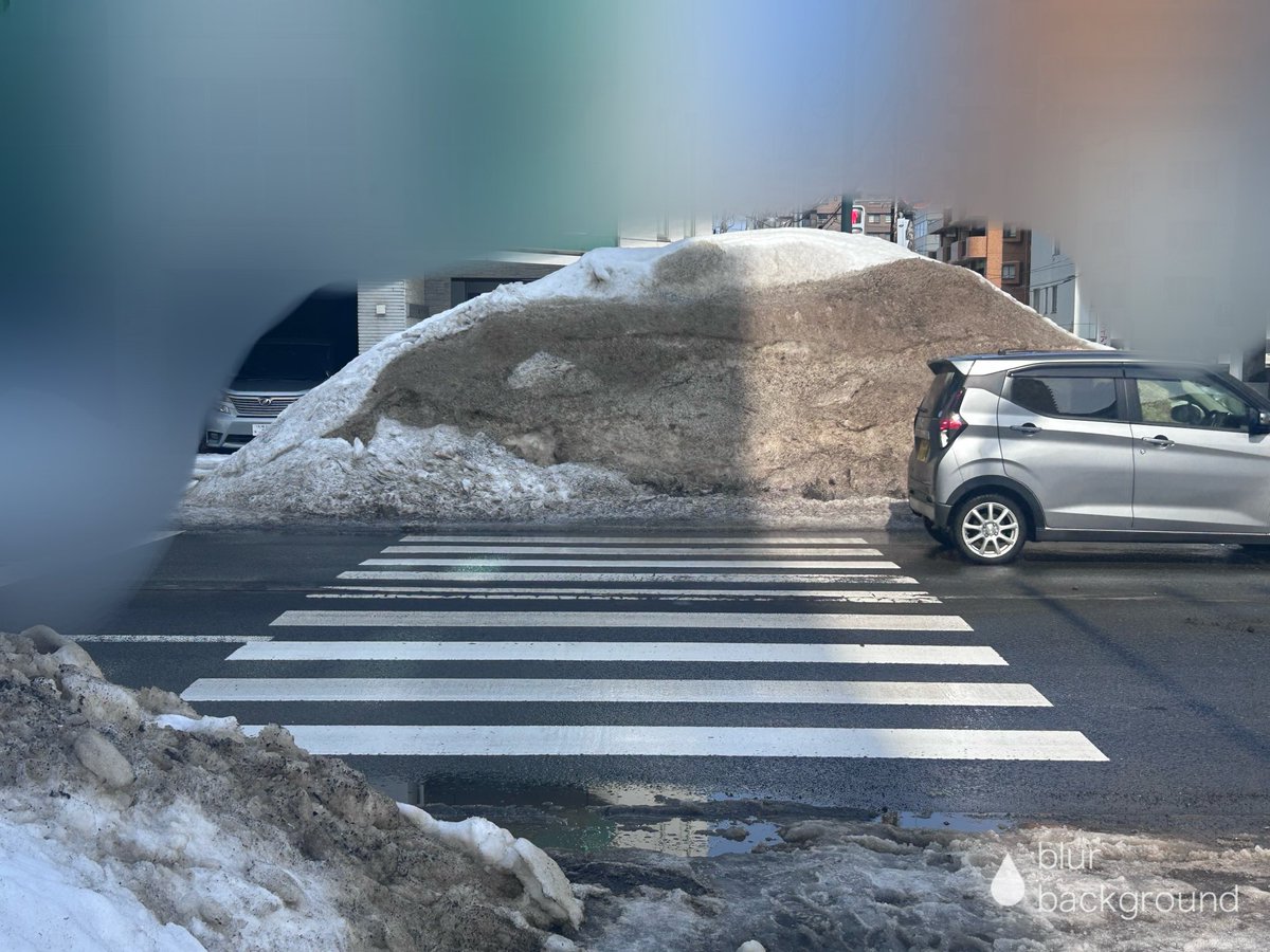 bomberschenker's tweet photo. 酷い札幌市の除雪‼️
2026-2月22日撮影
横断歩道の先は、雪壁‼️
毎年、この様な状態の場所が
有ります‼️
健常者ならまだしも、
目が不自由な人は、どうなる？
ちゃんと考えてほしいよね
#横断歩道の先は雪壁
#札幌市#横断歩道#札幌市除雪 https://t.co/xFQm6uEdN6