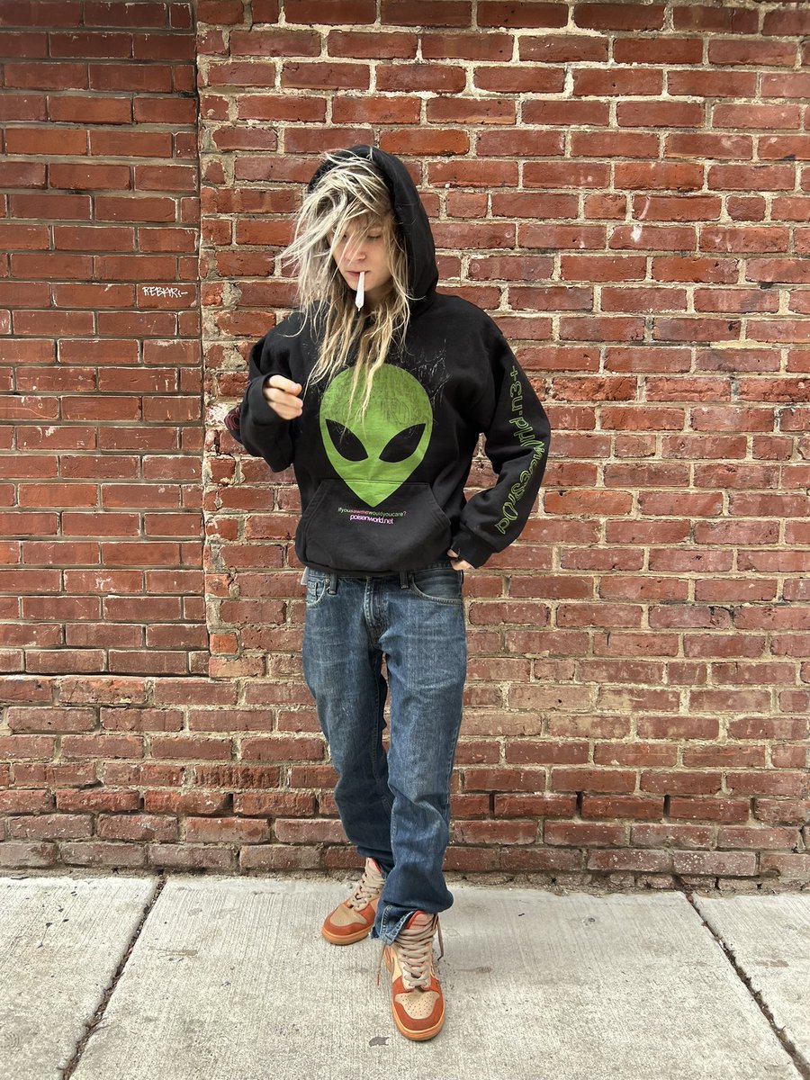 👽💚