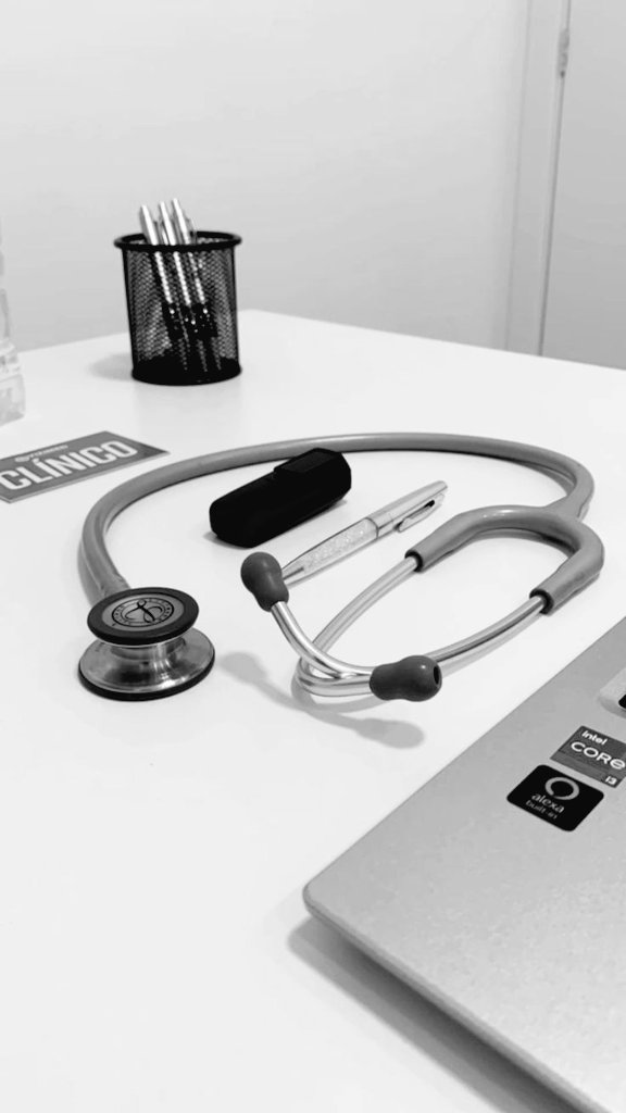 ㅤㅤ

Stress. Stress banget gua stress. Dua hari ini jaga pagi + siang klinik, malem IGD. Niat awal biar libur 2 hari habis ini. Malem sih nggak masalah, pagi + siang macam babilonia. Berdebat dengan orang ngeyel, rujukan, dan aturan bipijies. Tutup poli aja apa, ya. 

ㅤㅤ