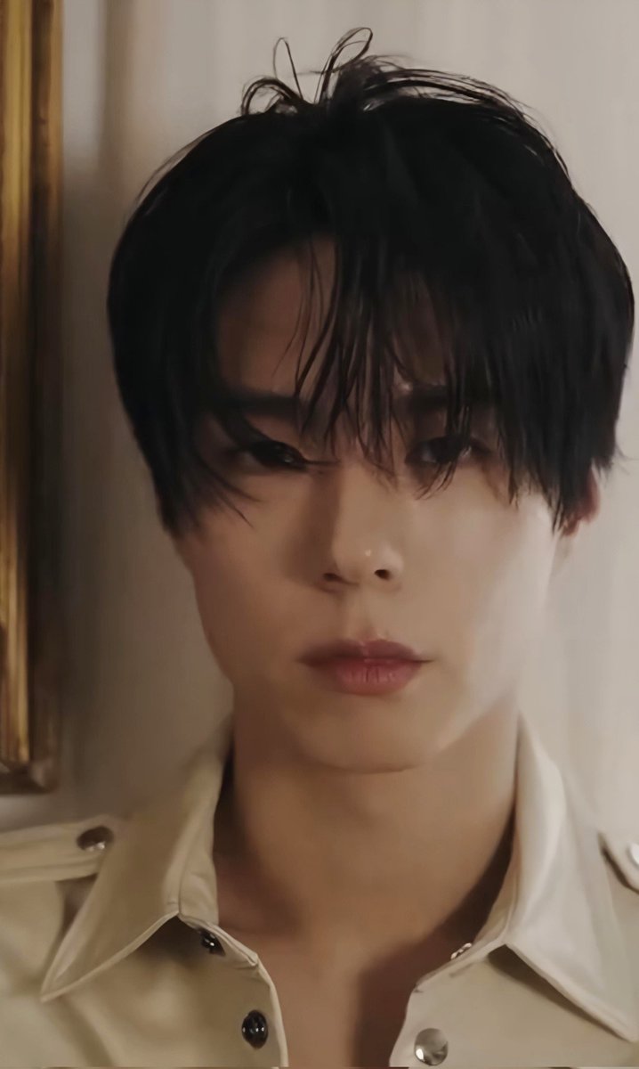 Crazy beautiful.
#ParkBogum #박보검