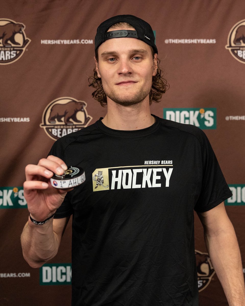 TheHersheyBears's tweet photo. Congratulations to Kaden Bohlsen, who scored his first AHL goal tonight! https://t.co/ntvYa3O8Sr