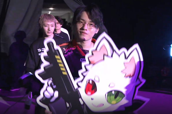 FNATIC_JP's tweet photo. . @IQ200YukaF × @Ras9915 

これが真のドリームチーム・・・ https://t.co/XfxI1JDua7