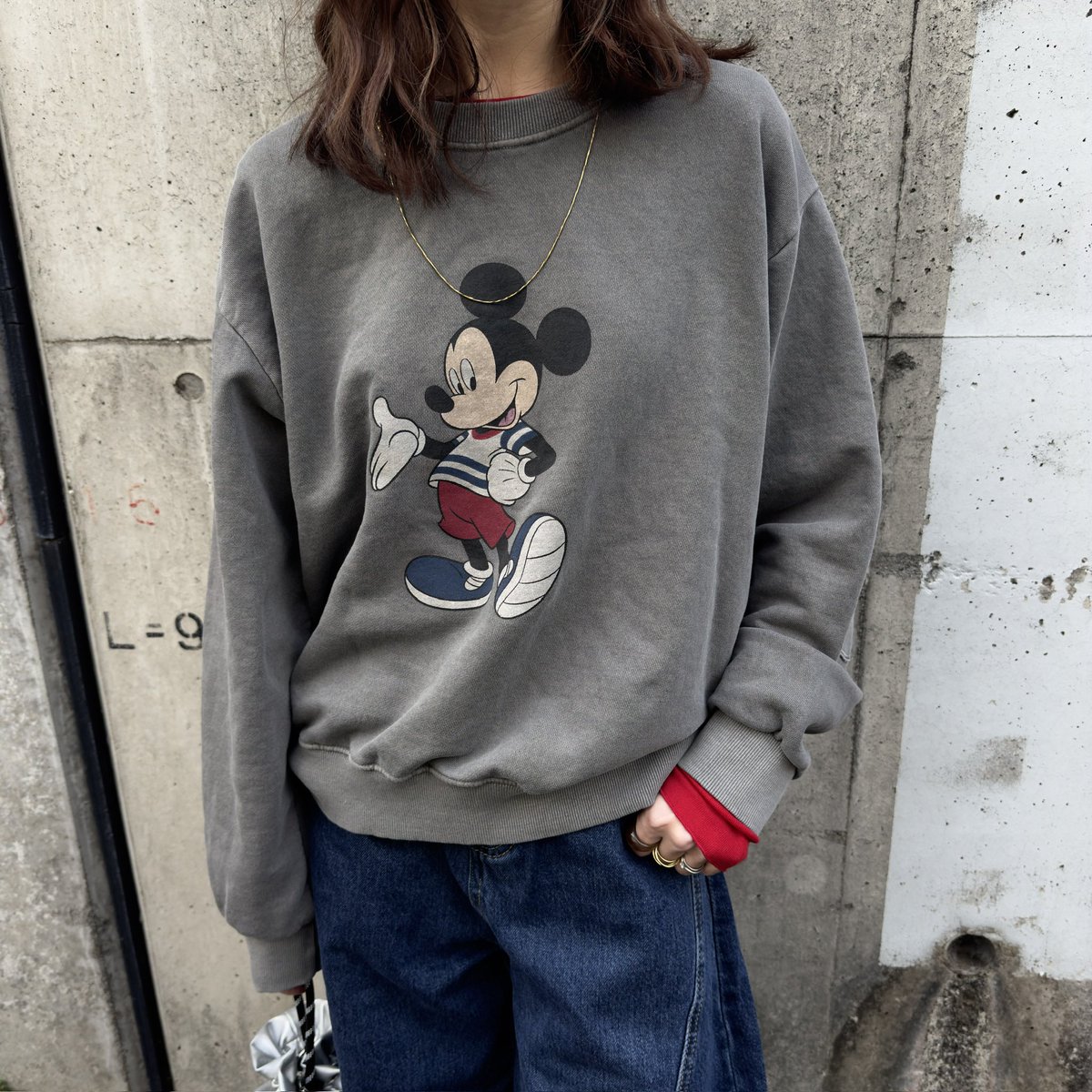copine_select's tweet photo. 肘パッチ付きピグメント加工ミッキーマウススウェット♡
#スウェット
https://t.co/G0LyFd6Oig

#denim 
https://t.co/aQ90IuEpfR

#トレーナー　#ミッキーマウス　#mickey #スウェット　#大人カジュアル　#fashion #onlineshopping #copine https://t.co/5ZNlxCcfMT