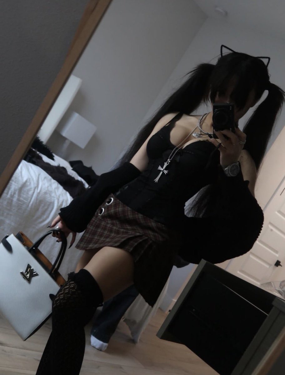 angelica *･ﾟ✧ tweet media