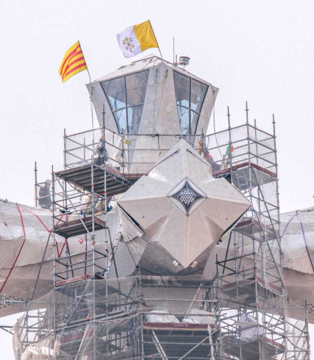 Dear <a href="/elonmusk/">Elon Musk</a>, I think Catalans deserve to have the flag of Catalonia in <a href="/X/">X</a>.