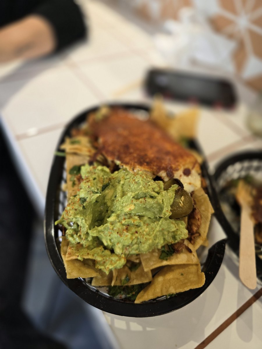 SolicitingFlavours tweet media