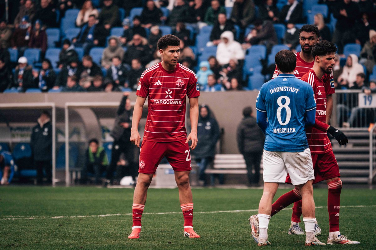 f95's tweet photo. Auch wenn wir uns einen schöneren Rahmen für Dich gewünscht hätten: Herzlichen Glückwunsch zu Deinem Zweitliga- &amp; Fortuna-Debüt, Jordi Paulina! 🙏🫶

#f95 | 🔴⚪ | #SVDF95 🔙 https://t.co/FPRLvknRui