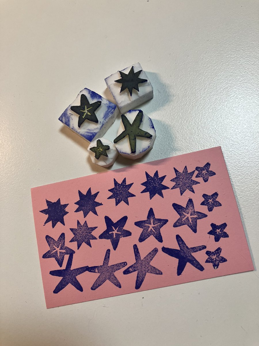 消しゴムはんこ作っとる(=ﾟωﾟ)