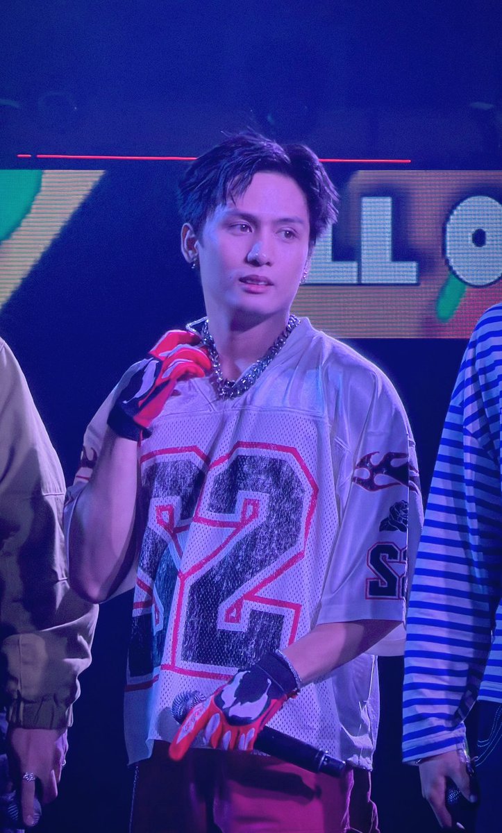 mjjb_1's tweet photo. Hello?! 🫠

KUNG SAAN SAAN SA AOS
@1stoneOfficial #1stOne
@1stoneofc_j #1stOne_J
#1stOne_KungSaanSaan #AOSFebFest https://t.co/nHFzweTcMF