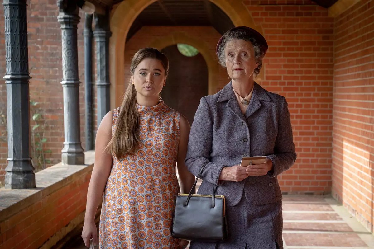 RECallthemidPod's tweet photo. Our latest #podcast #ReCallTheMidwife is OUT NOW!! We watched Series 13 episode 4 of #CallTheMidwife and talk about it - Listen on Acast: https://t.co/IoB6FZcMAY or listen on Spotify, YouTube https://t.co/ZXw9xuAJgp or Apple &amp; Google podcasts all for FREE!!! https://t.co/9s7louD19E