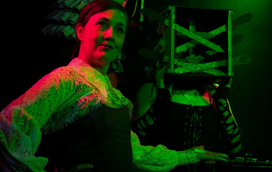 DrewRowsome's tweet photo. Night at the Grand Guignol: horror and hilarity, death and sex, askew https://t.co/8lheympQG3 #theaTO
@EldritchTheatre #horror #comedy #gore #GrandGuignol https://t.co/BSjvpSTpjr