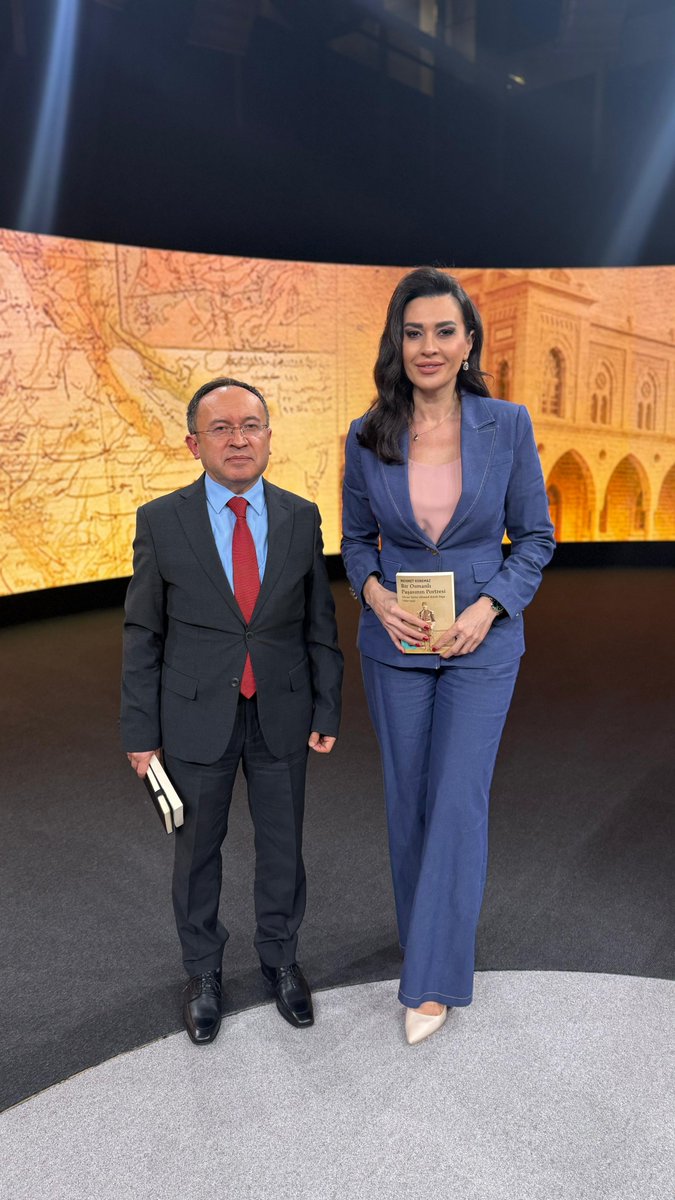 mehmet_1234's tweet photo. TV 24'te An ve Zaman programında son çıkan çalışmam "Bir Osmanlı Paşasının Portresi Hicaz Valisi Ahmed Râtib Paşa" çalışmam üzerinden biyografi yazımı ve Hicaz vilayeti etrafında konuştuk.

Davetleri için teşekkür ederim.

Programın tam kaydı için bkz: 👇
https://t.co/DHo29S3wjQ https://t.co/Zrs12faUlU