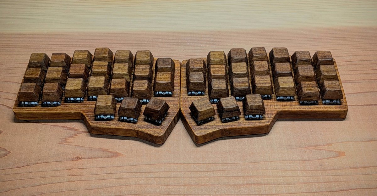 Grakk / Grakk Works（無垢材ガジェットクラフト） tweet media