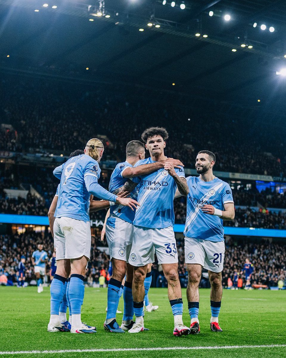 Good morning mutuals hope you all had a great night 🌉