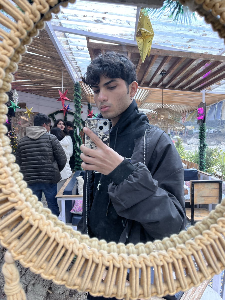 Varun Kapoor tweet media