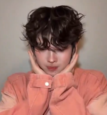 JKVRMYfaiijk's tweet image. แมวตัวนี้ขี้อ้อนจังงง

B2S Craft Your Charm With FirstOne 
#B2SxFirstOne