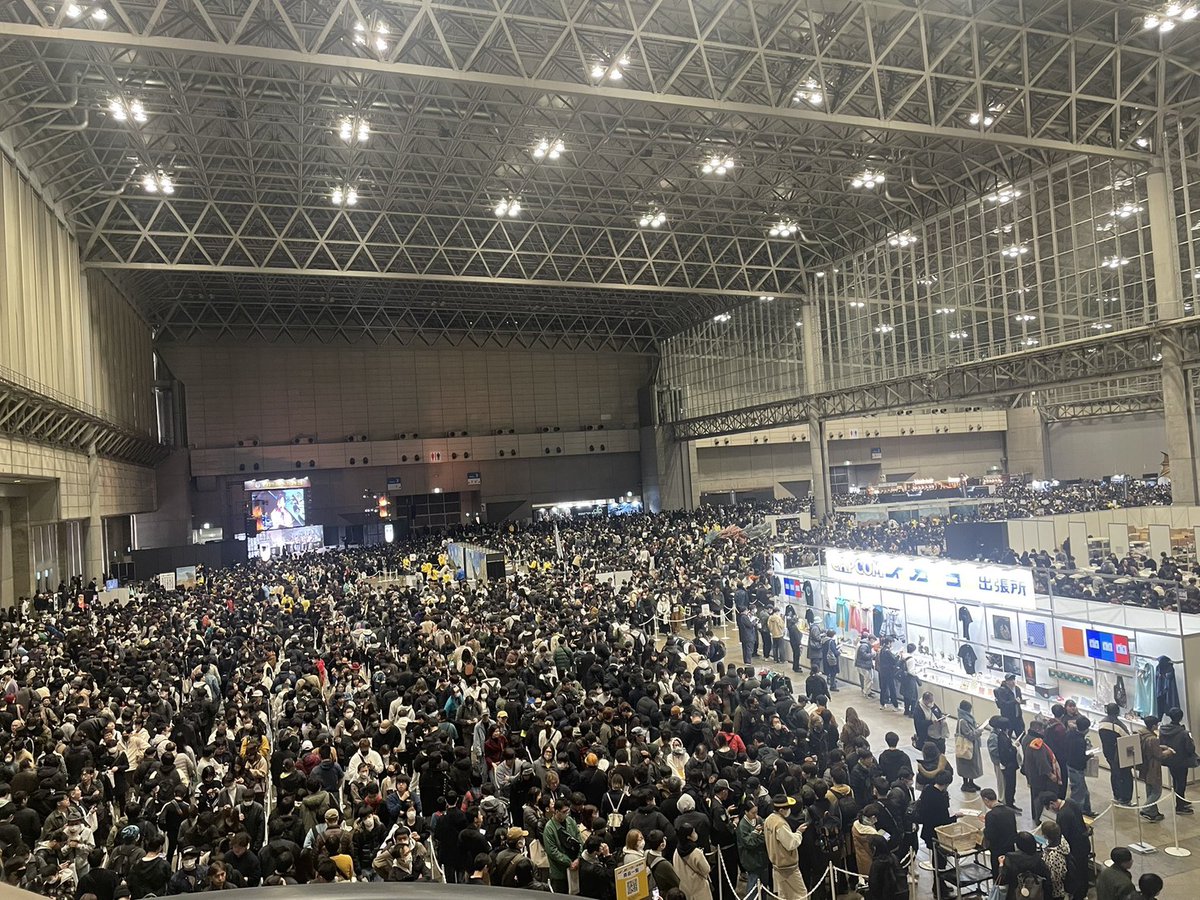 dongdondonding's tweet photo. 友人に誘われたので幕張メッセ開催のモンハンイベントへ。仕事で1時間程度遅れの合流、と連絡したら返信がコレ。順当だけど、だけどさぁ‥ https://t.co/WYQJMogukq
