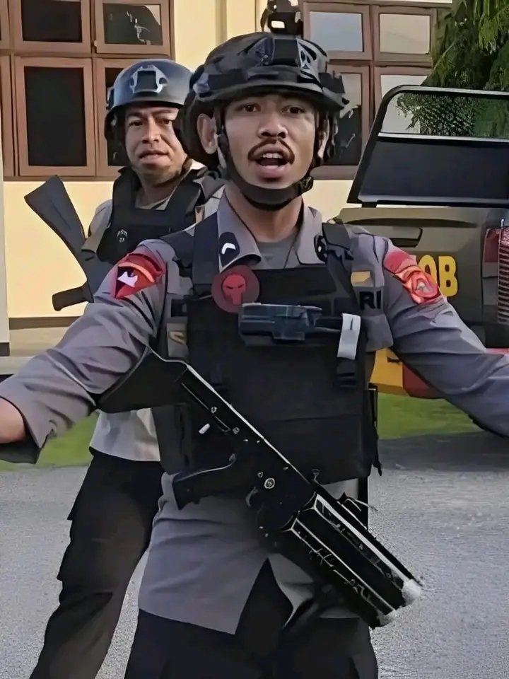 damuli_p's tweet photo. Nak kont*l mat* aja kau parcok☺
Hukum di Indonesia sungguh konyol🤣 https://t.co/ihn82zObea