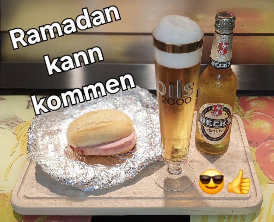 In unserer christlich geprägten Kultur gibt es keinen Ramadan! 
CDU/CSU, SPD, Grüne, Linke wollen Deutschland islamisieren, das dürfen wir nicht zulassen!