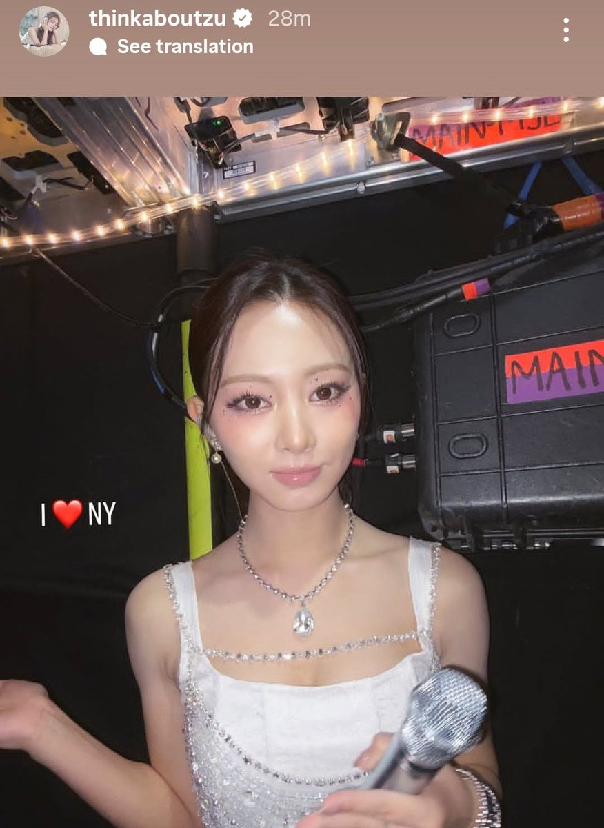 ichisane's tweet photo. the fact shes a gen z but the way she posted like a millenial 😭 https://t.co/VvRReptv8l