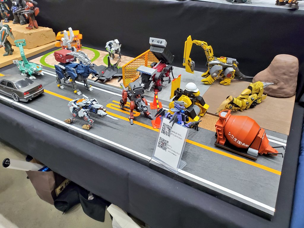 八展にお邪魔してきた✌️
思ってた以上にゾイドいっぱいいた✨
大きさも作風も多種多様で刺激になる…！
遅く行ったのであんまり見て回れなかったものの、作品を見ながら知り合いのゾイダーさん達と色々話せて良かった。
#八展2026