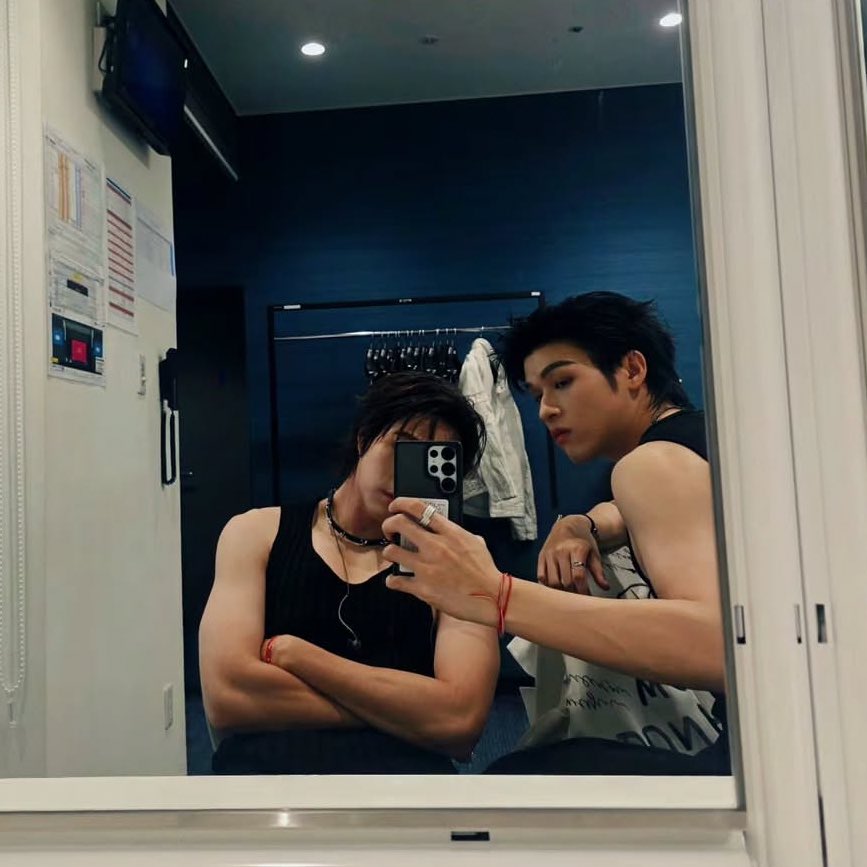 กุตายยยยยยยยยยคิดไว้แล้วว่ารูปสุดท้ายมีนานิแน่ พ่อผมแม่งสุดจริงไม่เคยผิดหวังเลยครับ😭🤘🏻

#skynani