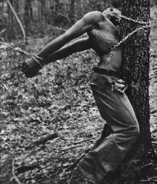 yhoungmillz's tweet photo. And when the time was right, the chains were broken and the slave became the slave master and the slave master became the slave. https://t.co/boaswBTBvc