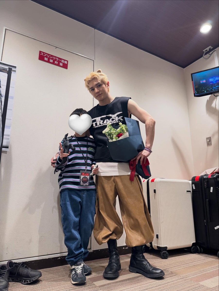 Taeyong Base tweet media