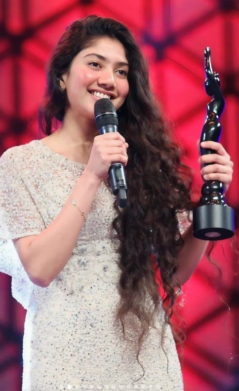 #FilmfareAward 2026! #AlluArjun𓃵 #Mamooty #SaiPallavi 🎖️