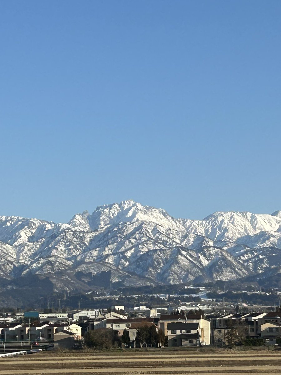 今日はほんとにいい天気でしたな😆✨️ #立山連峰 #剱岳