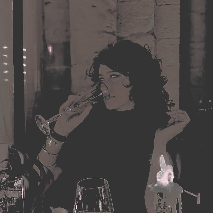 ᅠᅠᅠ𝑠𝑣ᴇᴛʟᴀɴᴀ. tweet media