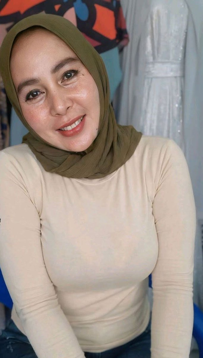 GuelisNeng's tweet photo. Senyum dikit cekrek📷📷 https://t.co/xp1jabaDzT