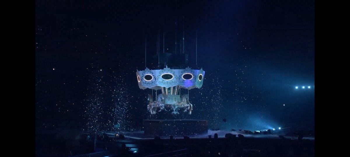 soobiwuv's tweet photo. nangis sweet mirage tuh beneran konser txt yang paling cantik BENERAN CANTIK DAN SEMAGICAL ITU😭🤍 kayak berasa lagi di negeri dongeng...

btw act sweet mirage finale ini pertama kalinya txt konser di gocheok sky dome🥺🤍 https://t.co/vc73pFvomw