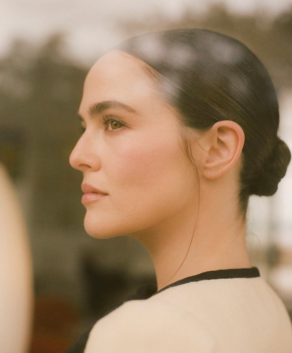 chαrlíє tweet media