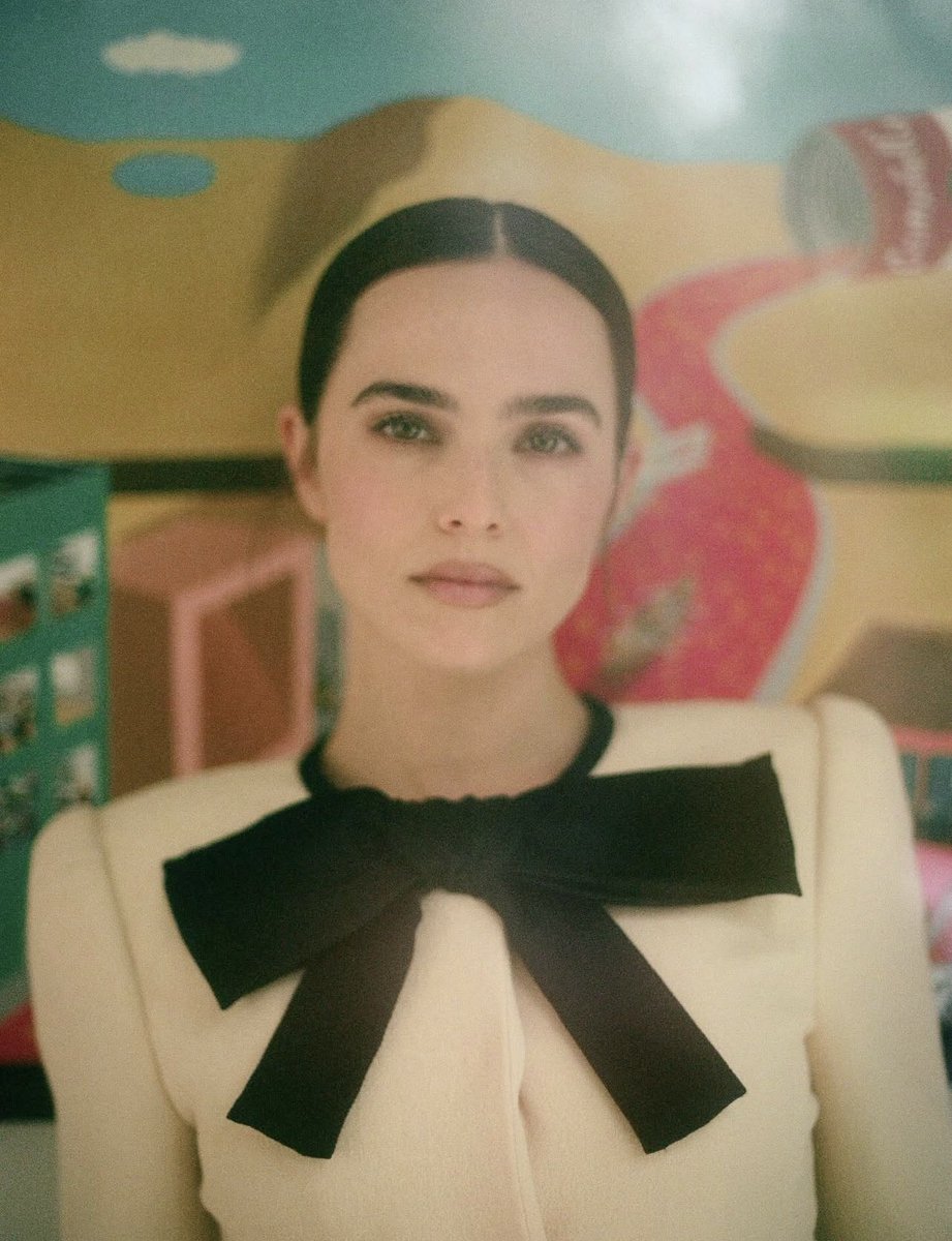 chαrlíє tweet media