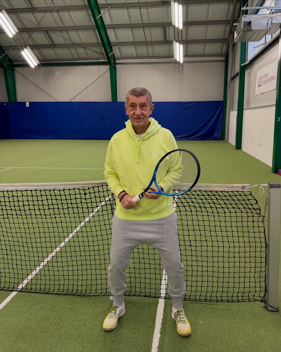 Poslední skaut™ tweet media