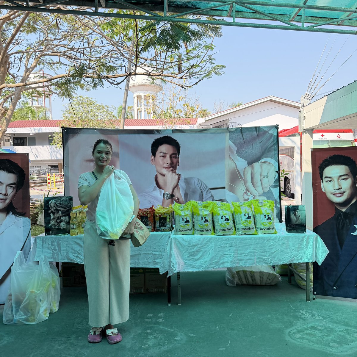 #MileApoBirthdayProject2026 🥳
BLOOD DONATION CHARITY PART 2/2

วันอาทิตย์ที่ 22 ก.พ. 69
เวลา 09.00-15.30 น.
สถานีกาชาดหัวหิน

#MilePhakphum #ApoNattawin #BloodDonationxMileApo