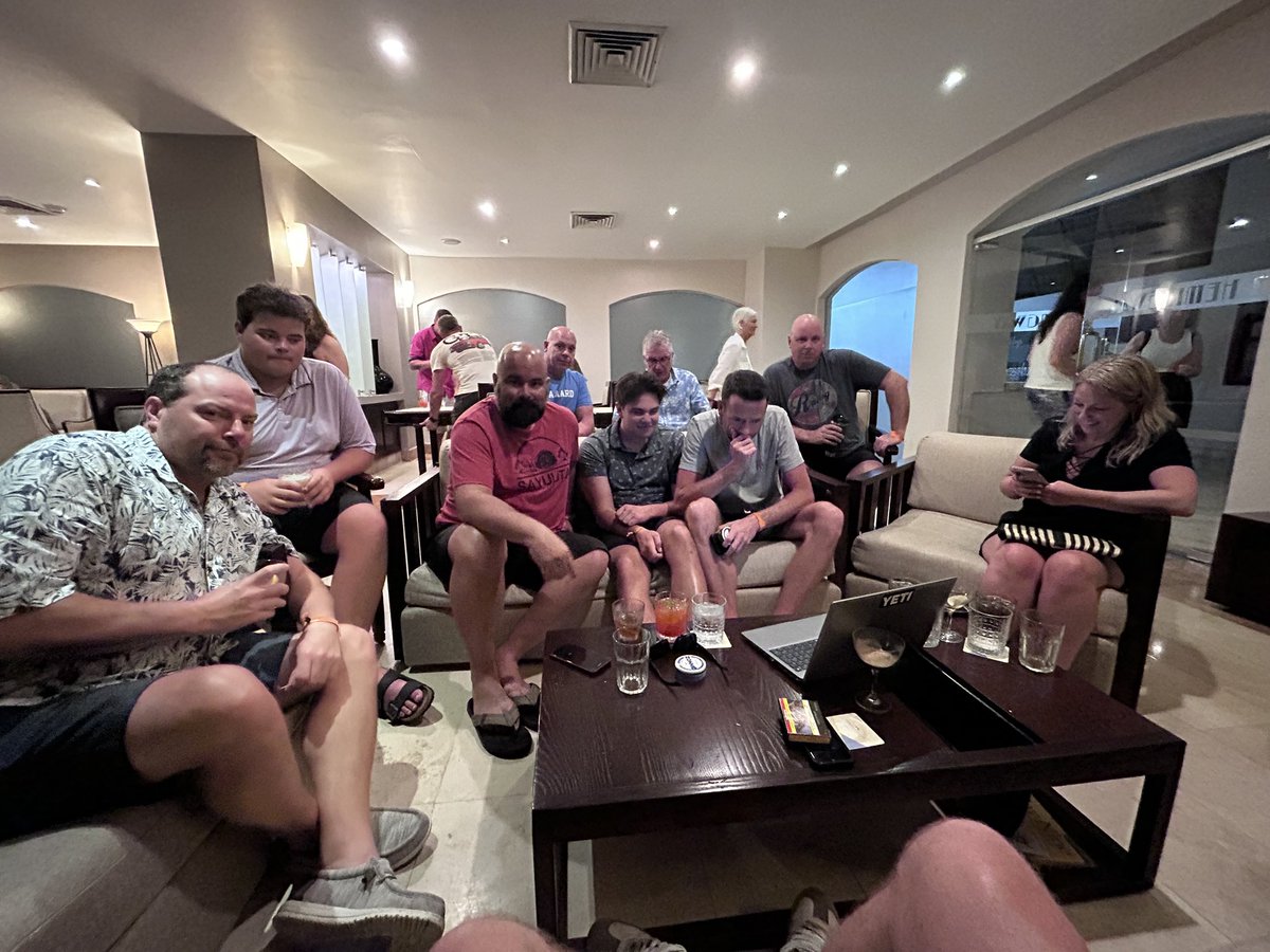 Marty Bowes tweet media