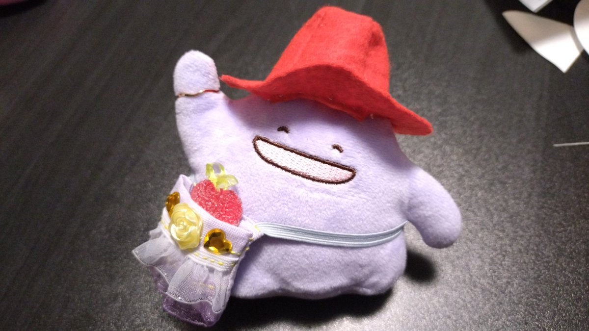 yo_ritas's tweet photo. おかんに幼稚園帽の作り方を聞いたらこの画像が来たから信じて作ってみたらこうなったでござる！！！んー…まぁめちゃんこかわいいから良し👉❤ https://t.co/9ag38bc1sB