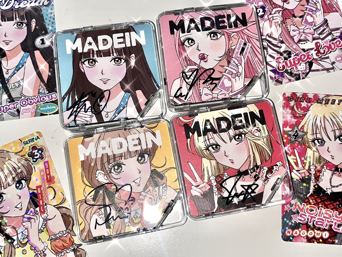 da__ng_i's tweet photo. MADEIN ’Girl Meets Boy‘ ALBUM (KiT ver.)
그룹 메이딘의 일러스트 작업 하였습니다!
앨범은 키링으로도 사용할 수 있고, 포토카드는 반짝반짝.•✰.*•.
멤버들이 만화책표지의 주인공 컨셉으로
1권부터 4권까지 있습니닷 (*ﾟ▽ﾟﾉﾉﾞ

Illustration 당이
@MADEIN_U 
143Entertainment https://t.co/Imajx2CqU6