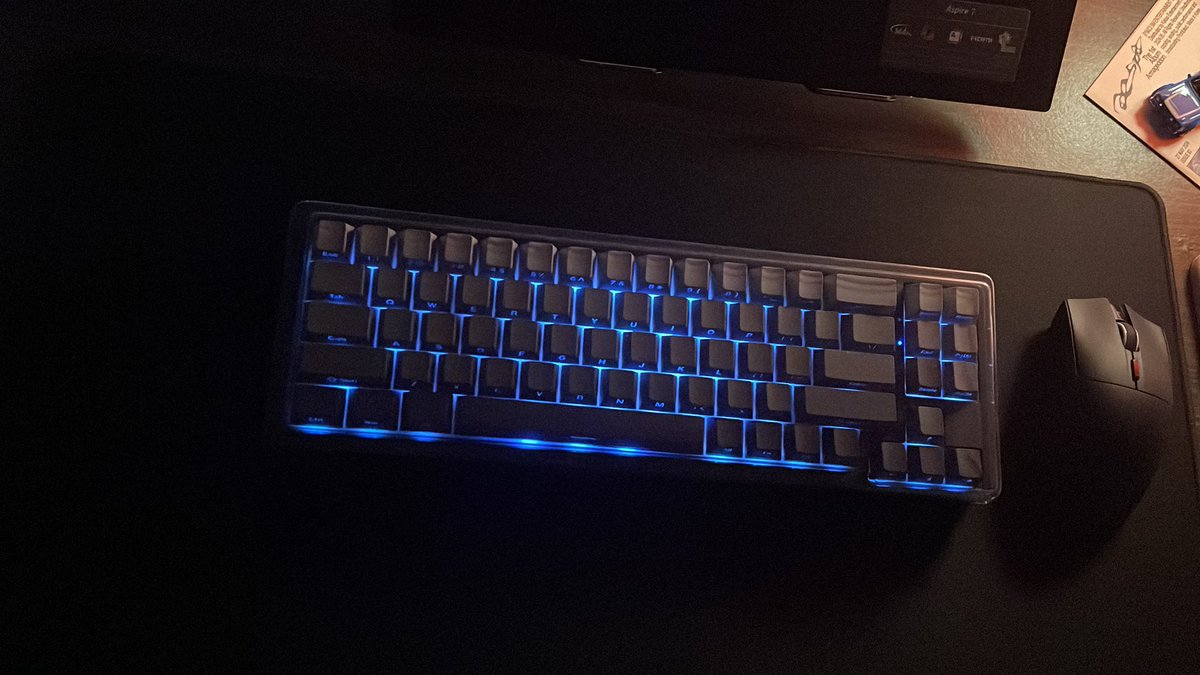 wts keyboard aluminum mechanical xinmeng m71 v2 grey black, masi lengkap, pemakaian belum ada 1 bulann jual karna pengen ganti aja 700k

# wts wtb bekas preloved
#zonauang️ #zonajajan️️